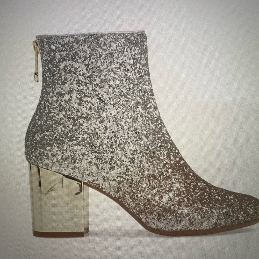 Gorgeous 1901 Whitaker Boot. Chunky  block heel, ombré glitter boots. Size 8.